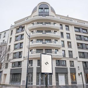 Yuna Porte-Maillot - Aparthotel
